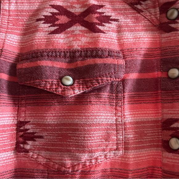 Ariat Real Adorable Serape Pearl Snap Aztec Western Shirt Long Sleeve Pink Sz XL - Picture 3 of 6